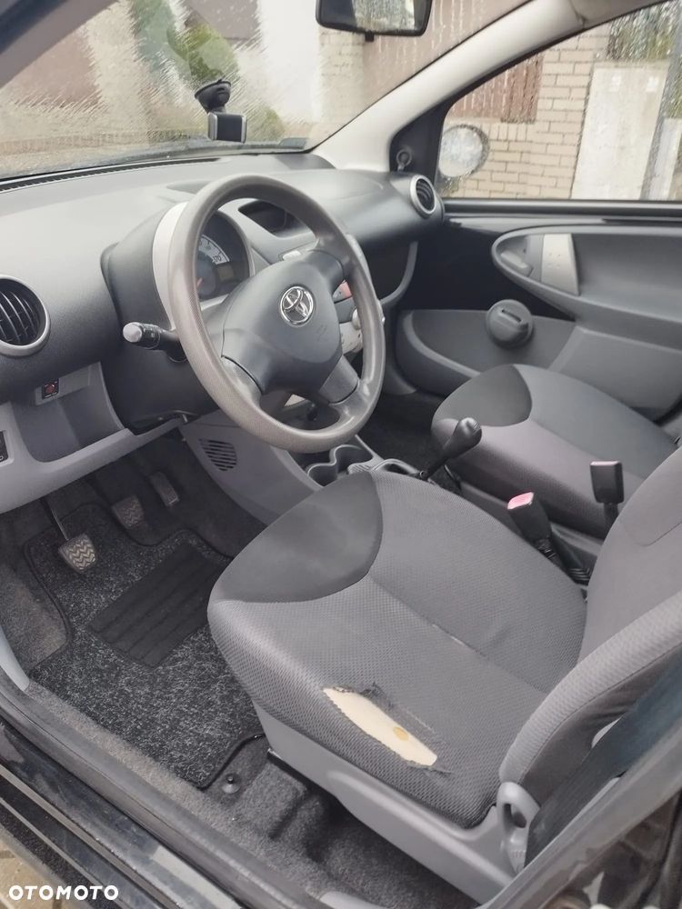 Toyota Aygo - 8