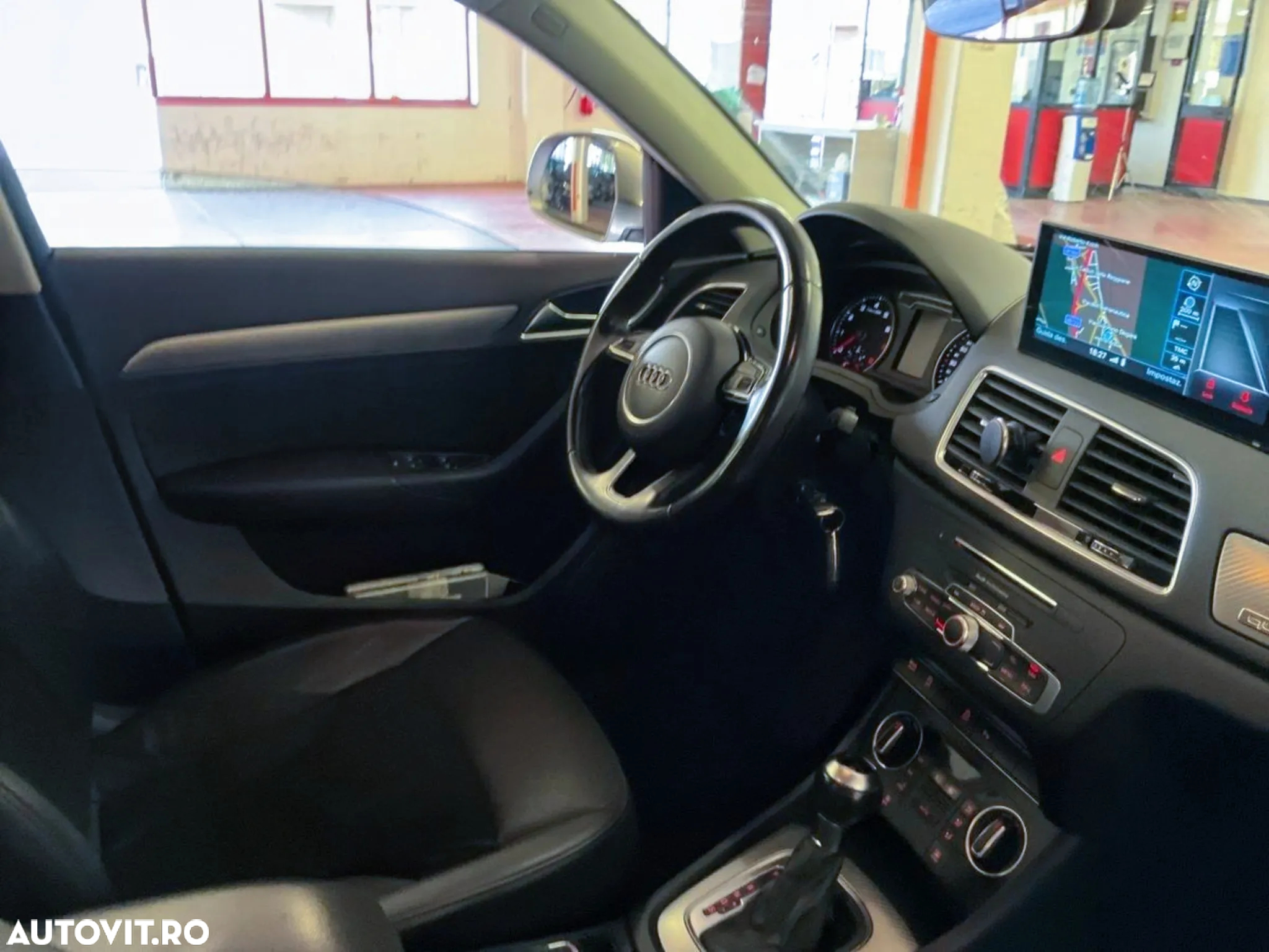 Audi Q3 2.0 TFSI Quattro Stronic Design - 5