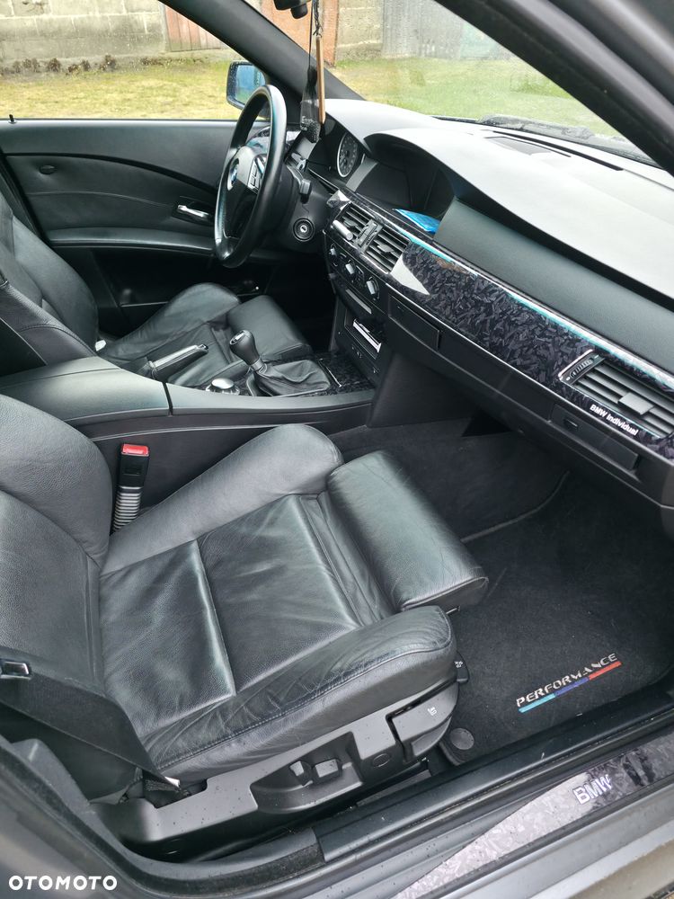 BMW Seria 5 520i - 10