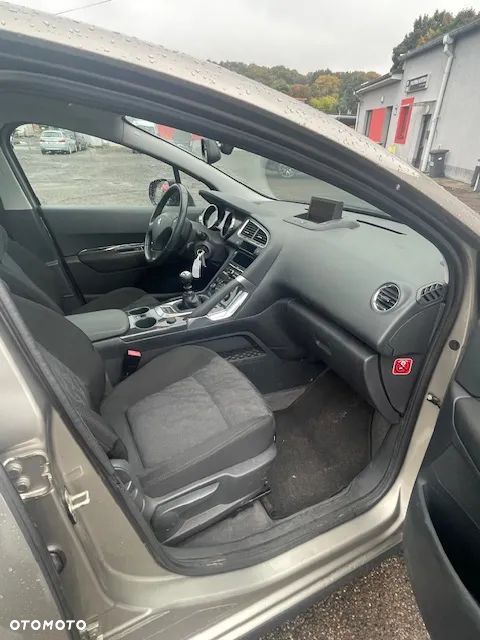 Peugeot 3008 1.6 Premium+ - 12