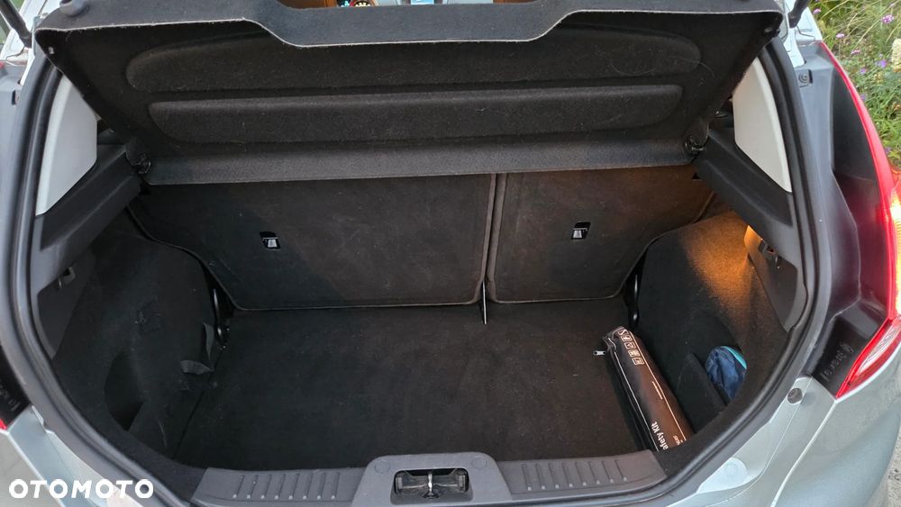 Ford Fiesta 1.6 TDCi Start-Stop ECOnetic Trend - 14