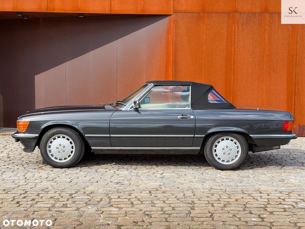 Mercedes-Benz SL - 14