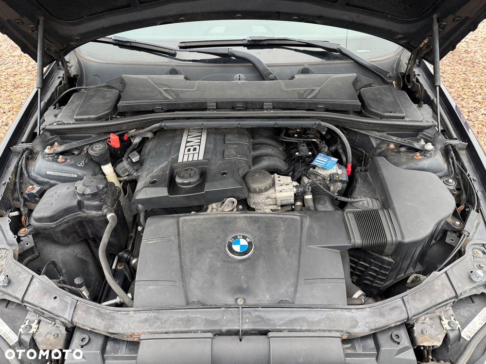 BMW Seria 3 318i - 19