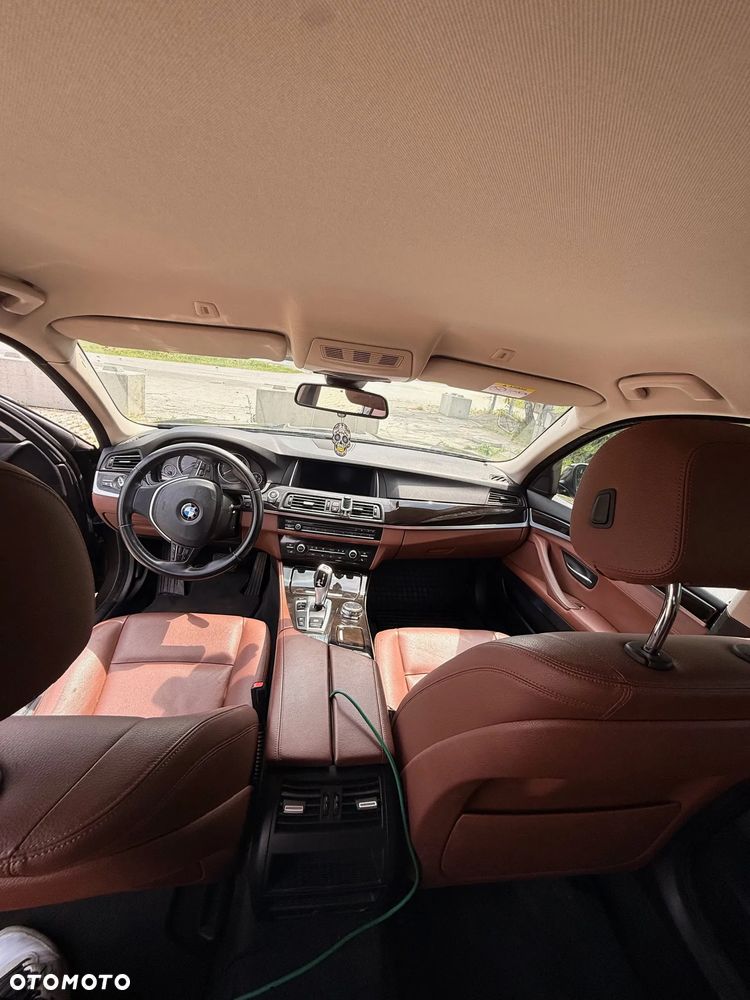 BMW Seria 5 520d - 12