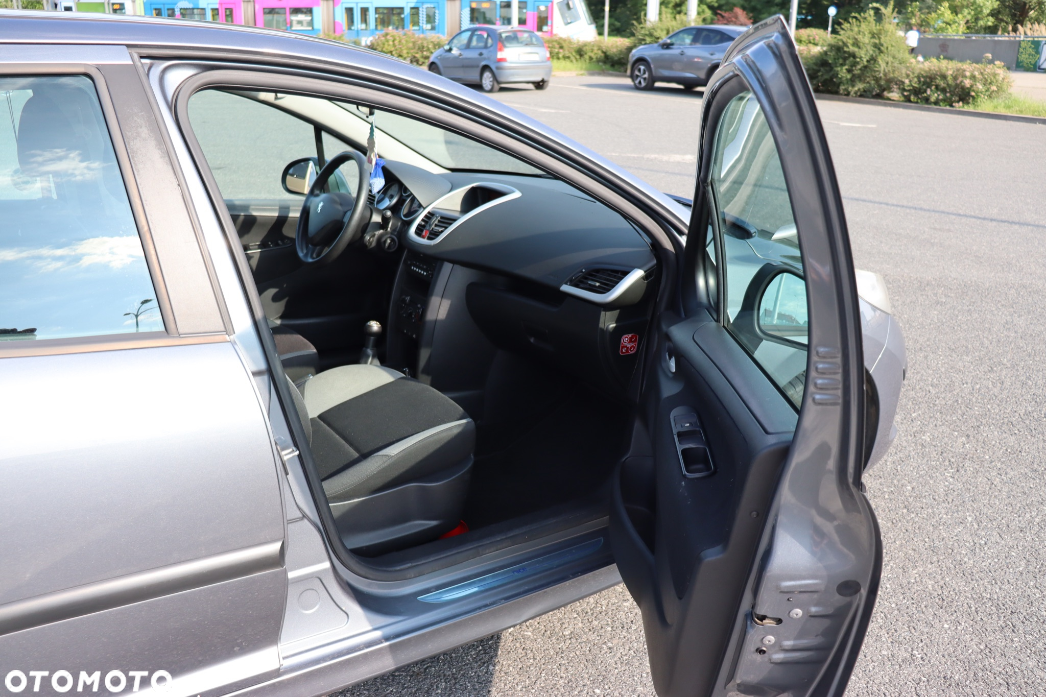 Peugeot 207 - 11