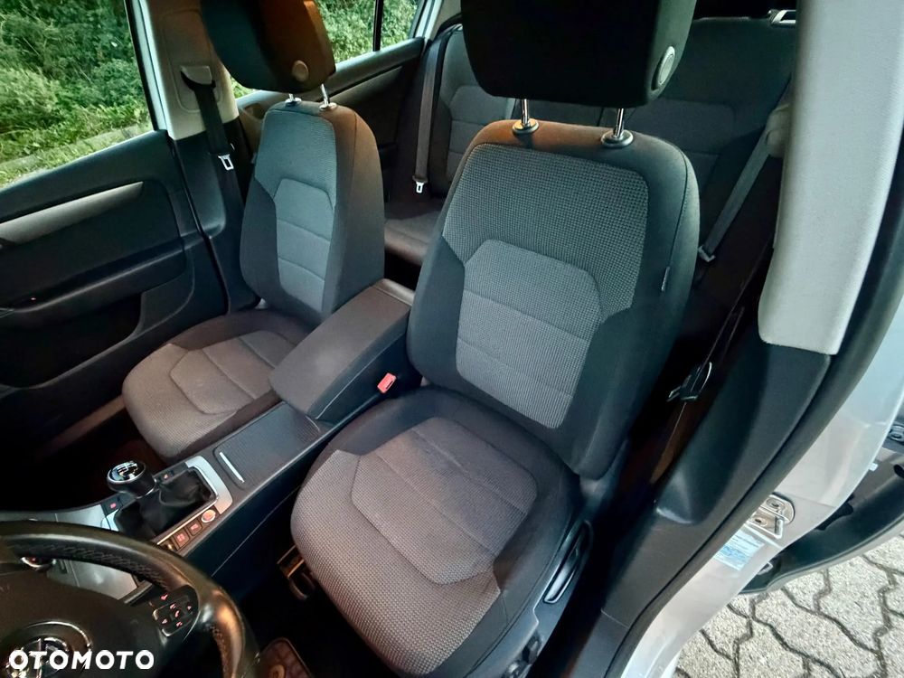 Volkswagen Passat 2.0 TDI Comfortline - 23