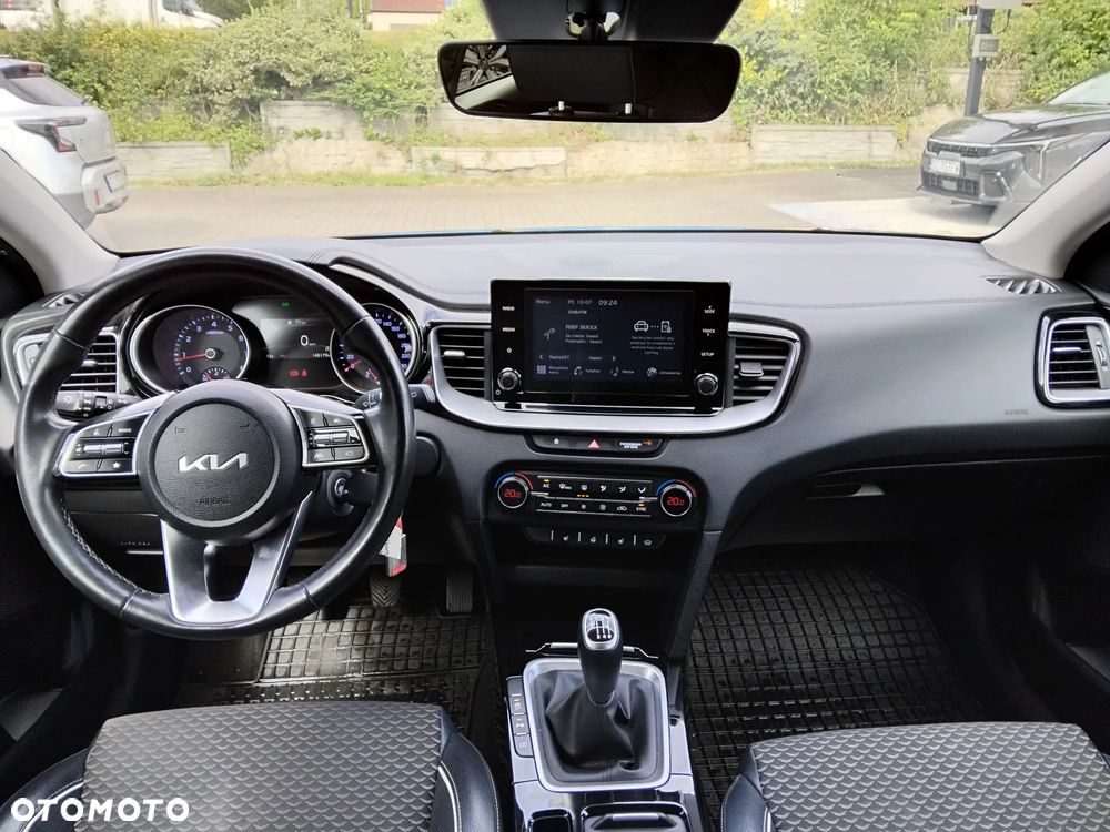 Kia Ceed 1.5 T-GDI L - 6