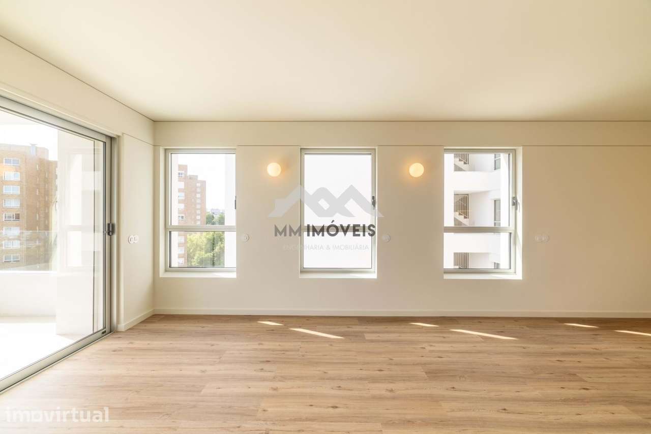 Apartamento T1 Novo | Arrendamento | Prelada | Varanda | Garagem | Arr - Grande imagem: 2/24