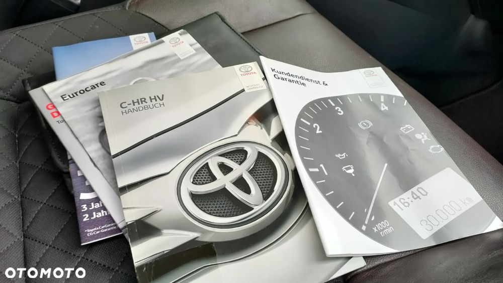 Toyota C-HR Style Selection - 24