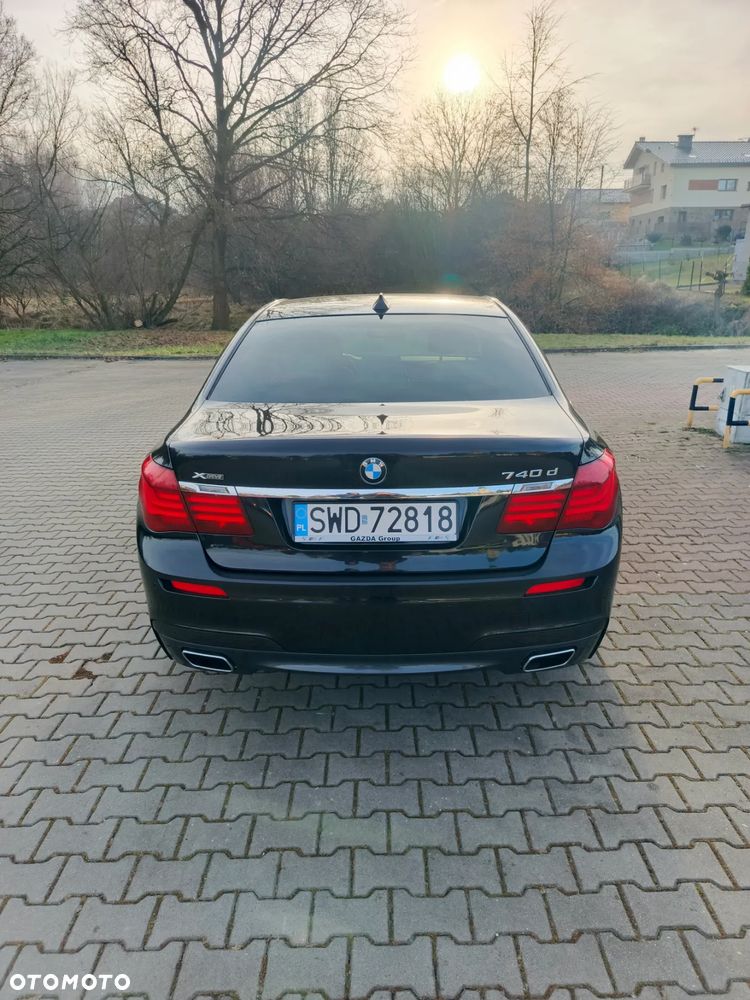 BMW Seria 7 740d xDrive Edition Exclusive - 8