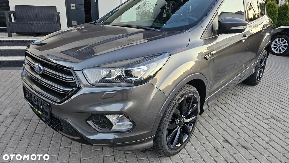 Ford Kuga 1.5 EcoBoost 2x4 ST-Line - 2