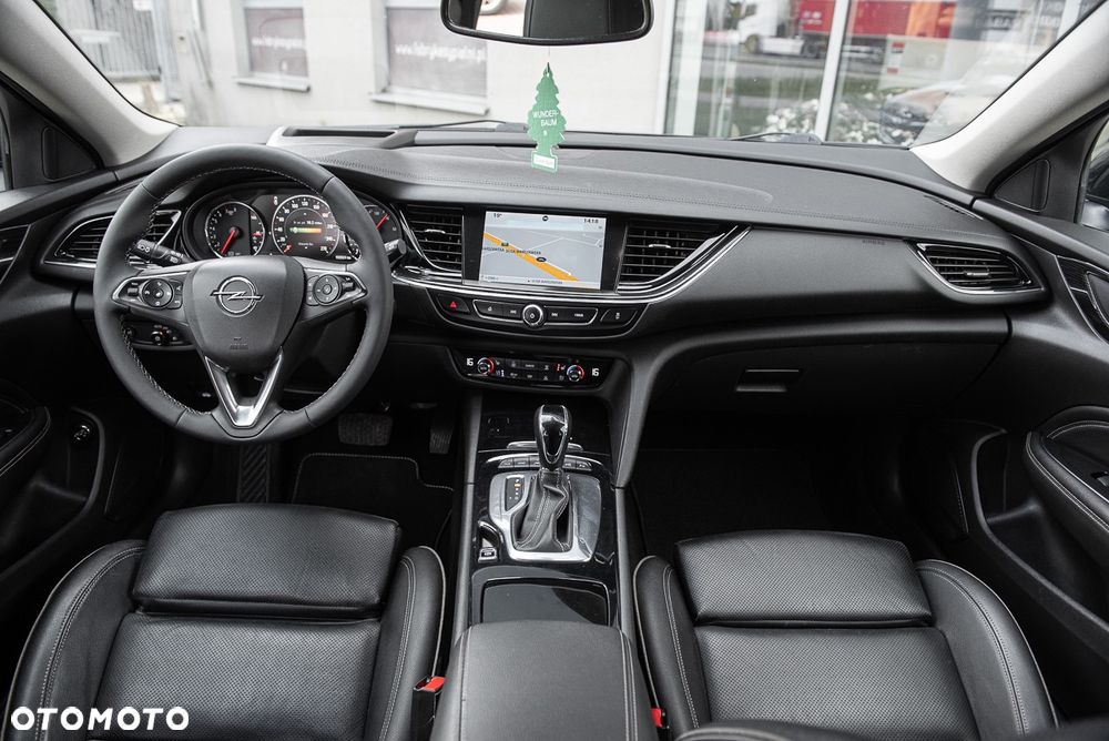 Opel Insignia 2.0 T 4x4 Innovation S&S - 15