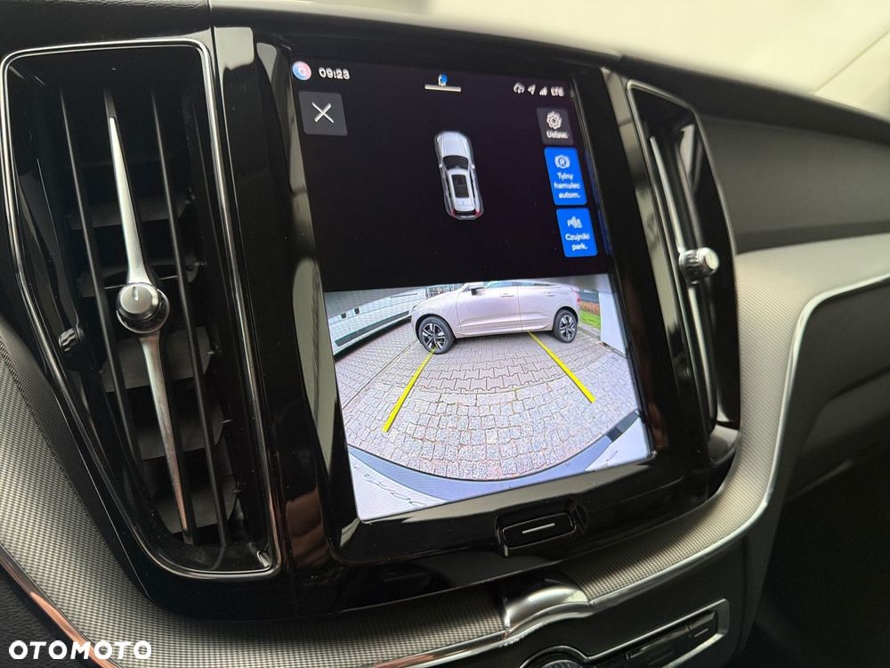 Volvo XC 60 - 24