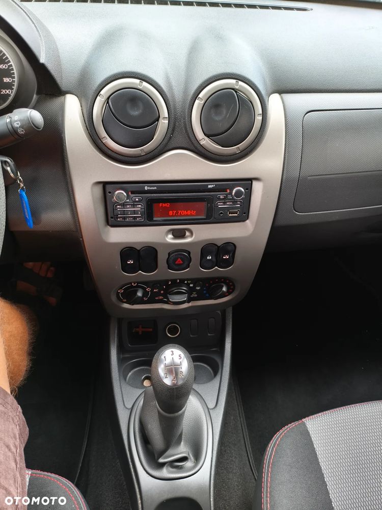 Dacia Duster 1.6 16V 4x2 Destination - 30