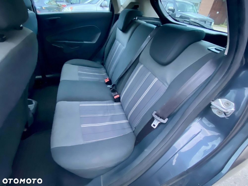 Ford Fiesta - 8