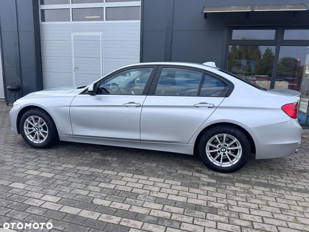 BMW Seria 3 316d Sport Line - 35