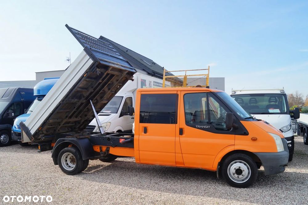 Ford Transit - 1