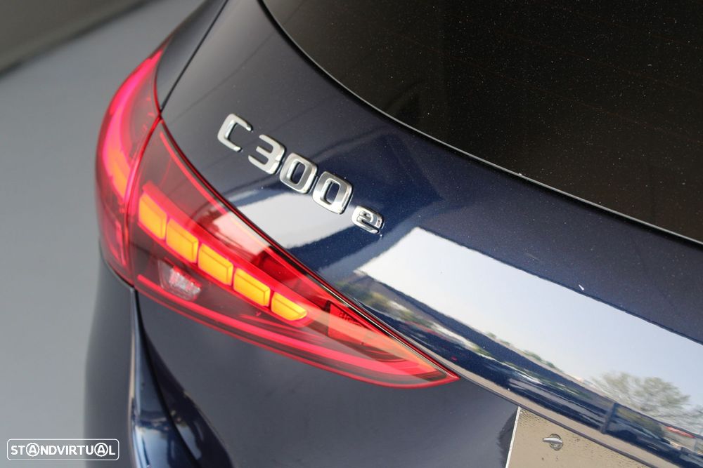 Mercedes-Benz C 300 e T 9G-TRONIC AMG Line - 51