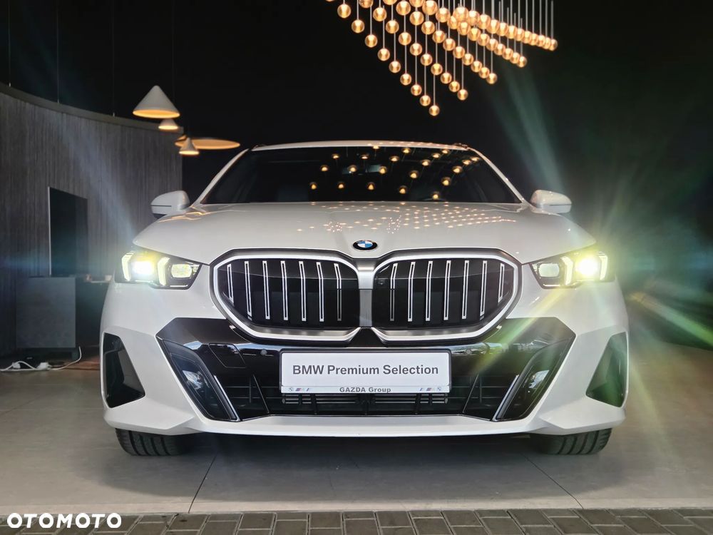 BMW Seria 5 520d xDrive mHEV - 5