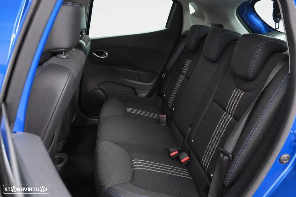 Renault Clio Sport Tourer - 12