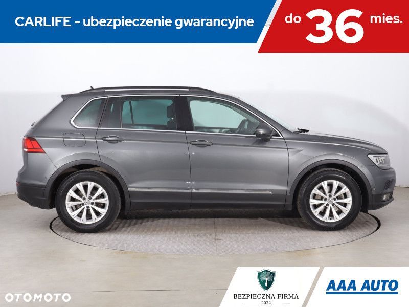 Volkswagen Tiguan - 8