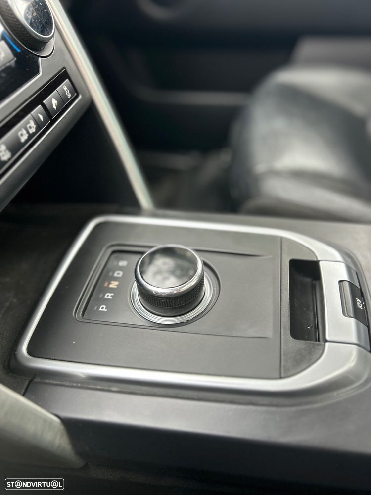 Land Rover Discovery Sport 2.0 TD4 HSE Luxury Auto - 12