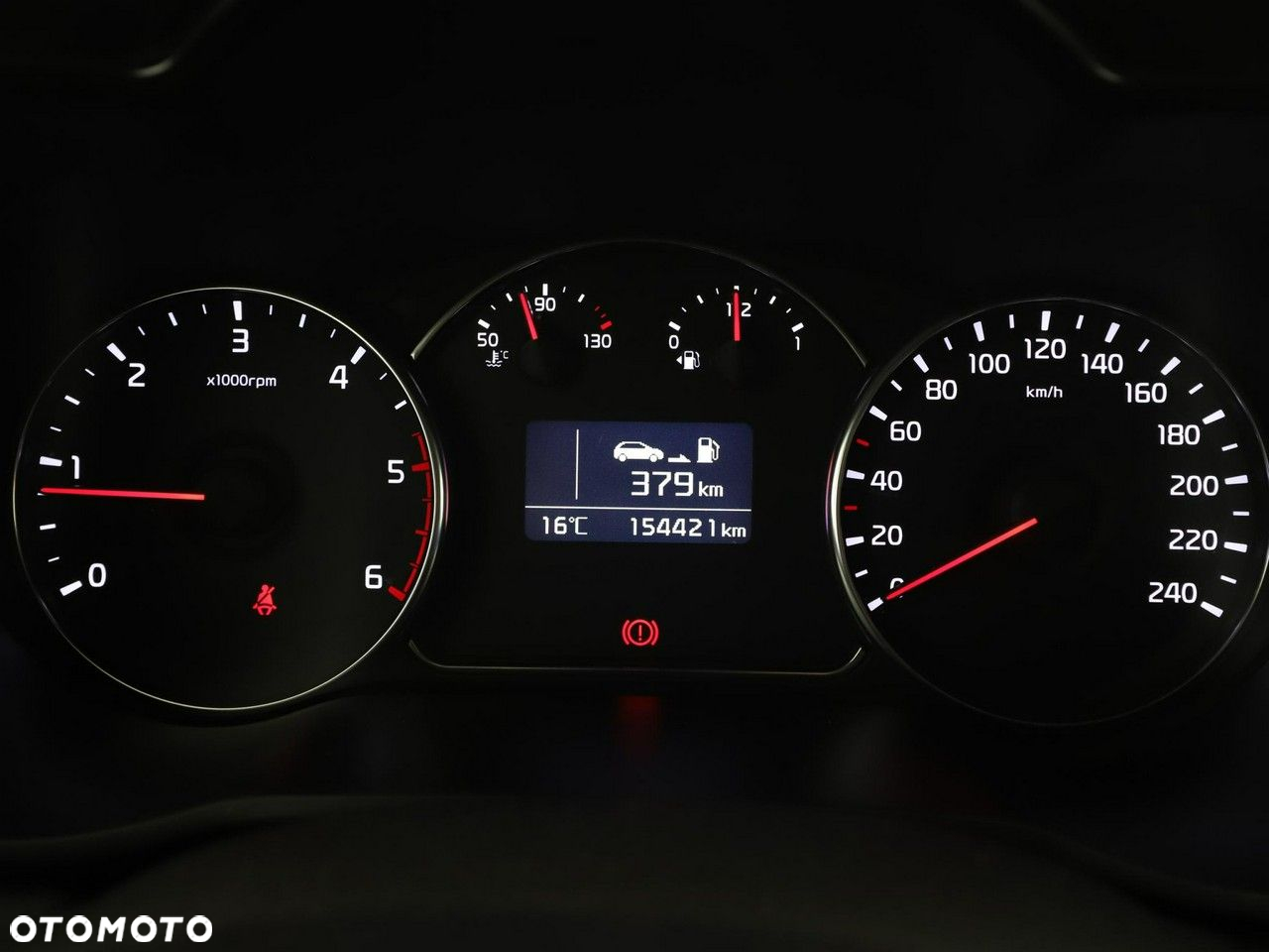 Kia Carens - 22