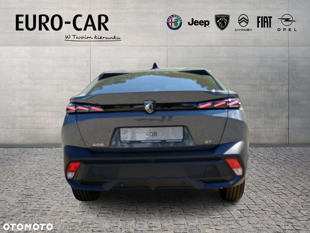 Peugeot 408 - 4