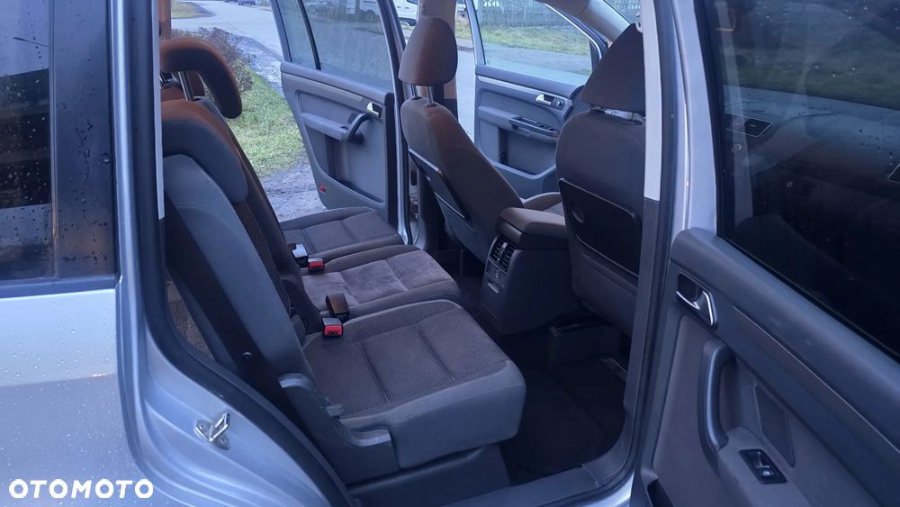 Volkswagen Touran 1.6 TDI DPF Comfortline - 20