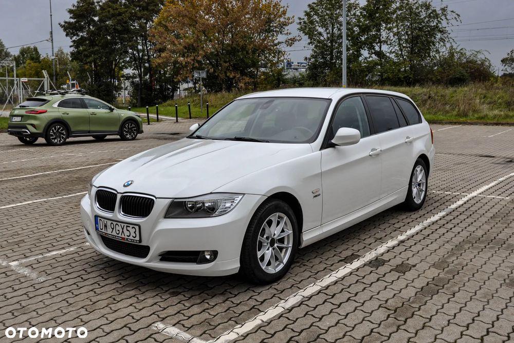 BMW Seria 3 320d xDrive - 1