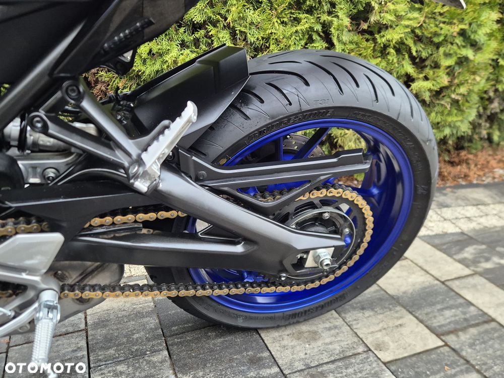 Yamaha MT - 16