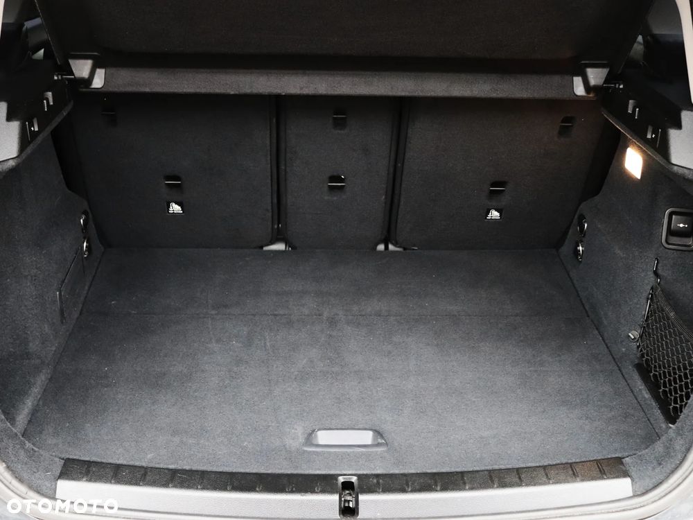 BMW Seria 2 218d - 36