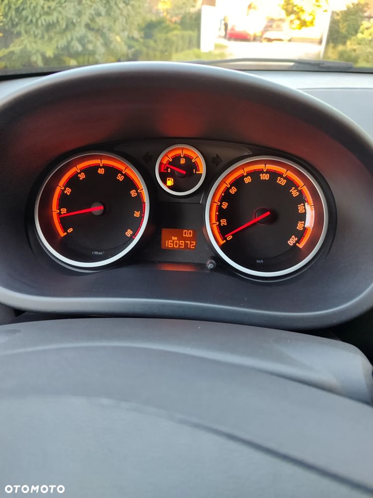 Opel Corsa 1.2 16V Cosmo - 7