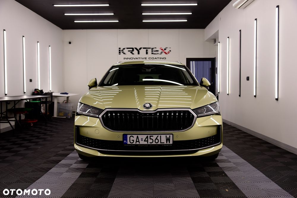 Skoda Superb 2.0 TDI SCR 4x4 Edition 130 DSG - 2