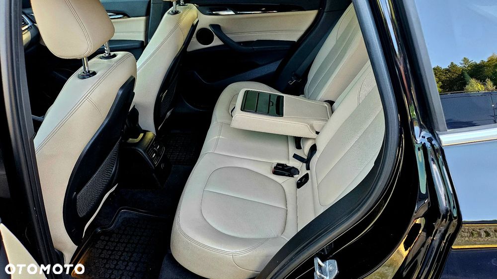 BMW X1 xDrive20d xLine sport - 27