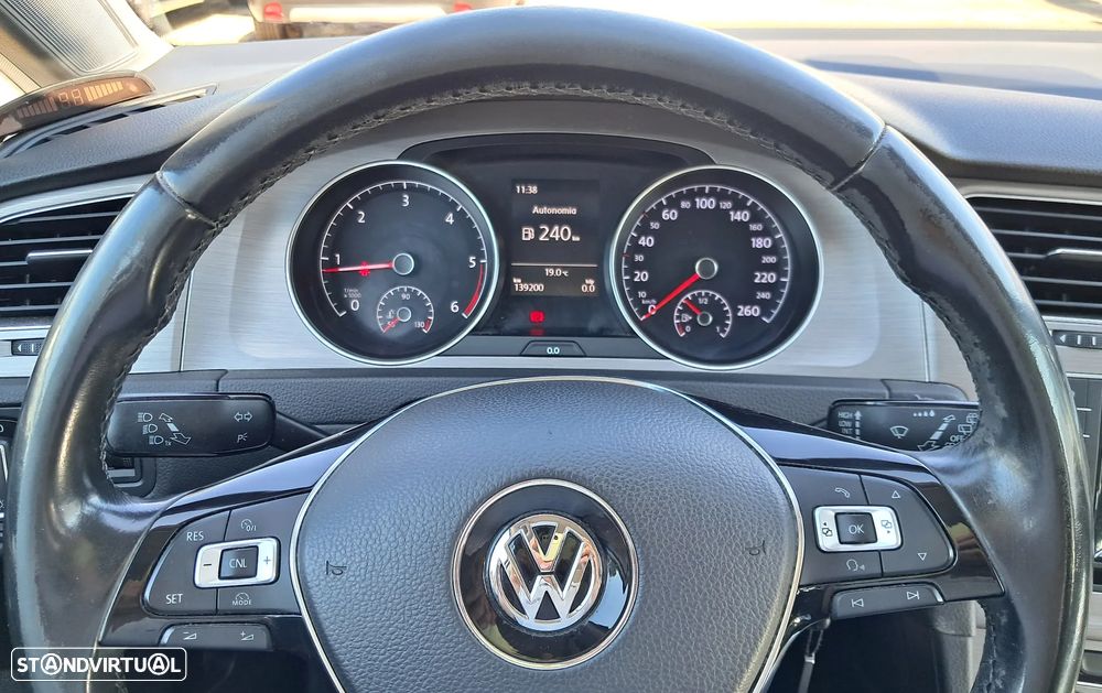 VW Golf 1.6 TDi BlueMotion Confortline - 6