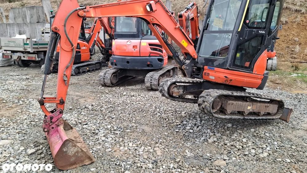 Kubota U25 - 1