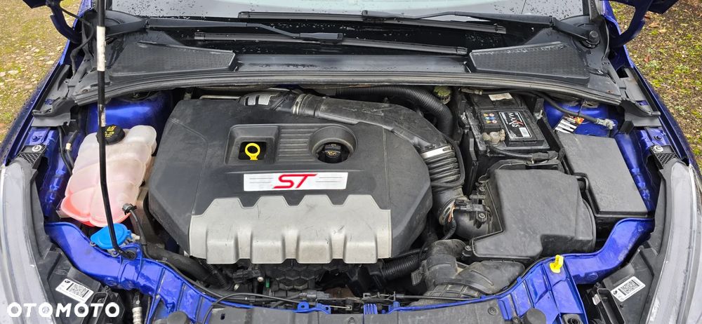 Ford Focus 2.0 EcoBoost ST-2 - 12