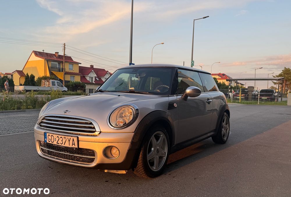 MINI Cooper - 1