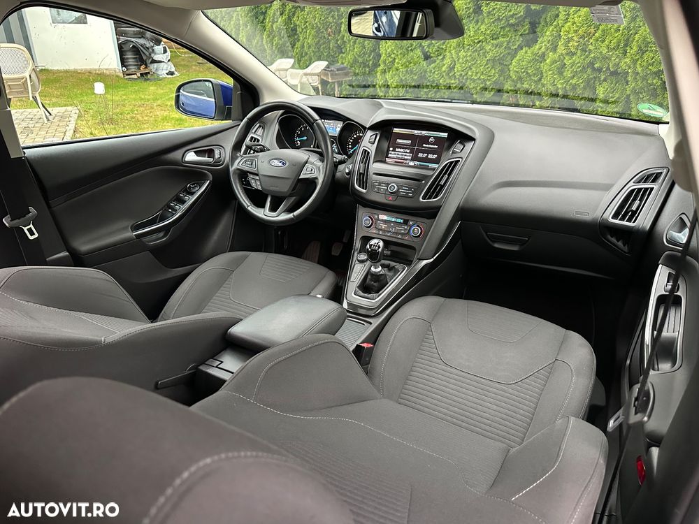 Ford Focus 1.5 EcoBoost Titanium - 23