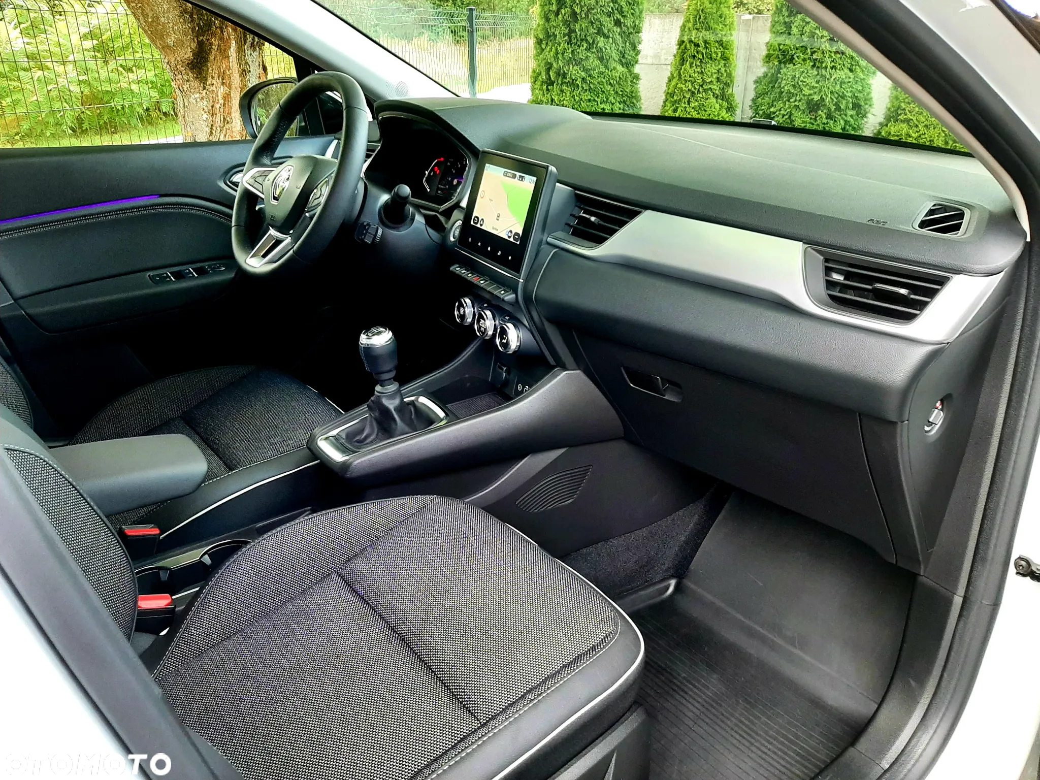 Renault Captur 1.0 TCe Techno - 25