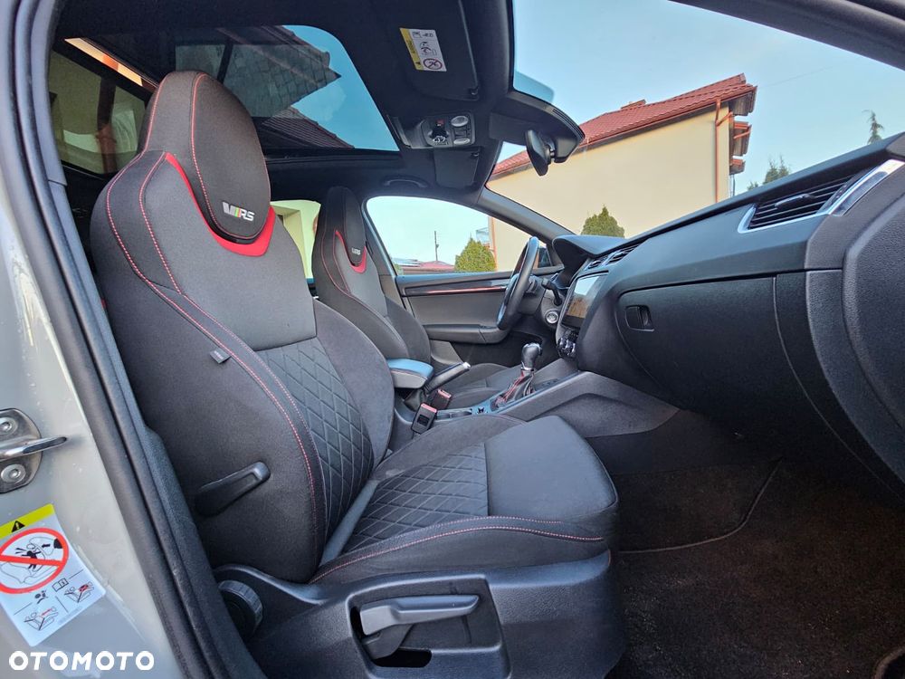 Skoda Octavia 2.0 TDI 4x4 DSG RS - 29
