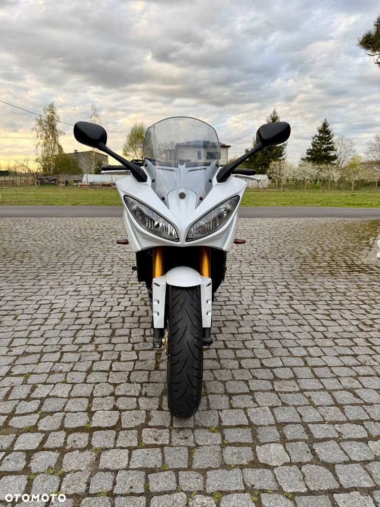 Yamaha FZ8 - 17