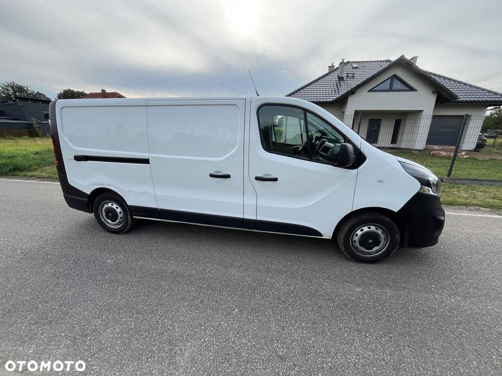Opel Vivaro - 11