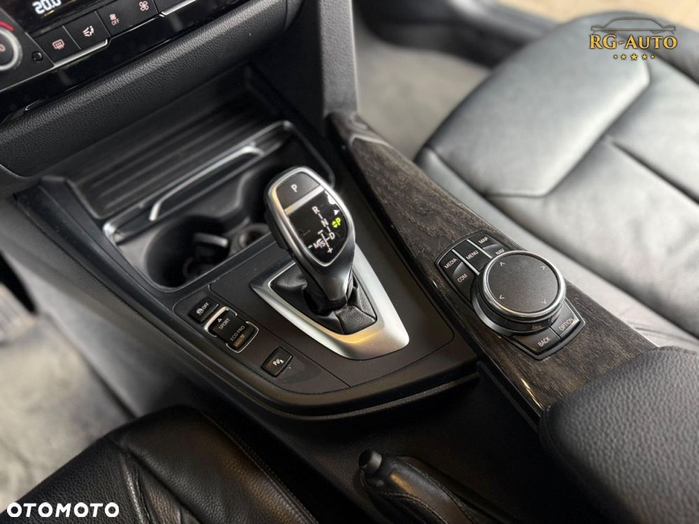 BMW Seria 3 - 34