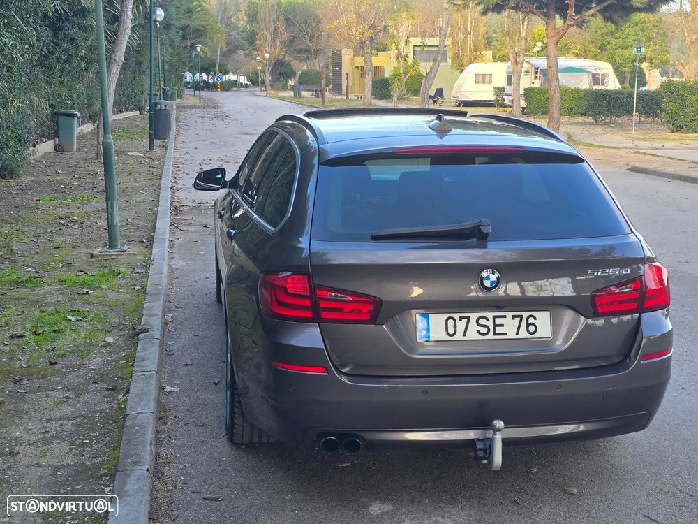 BMW 525 d Aut. Luxury Line - 2