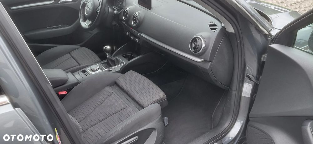 Audi A3 Sportback 1.4 TFSI Ambition - 6