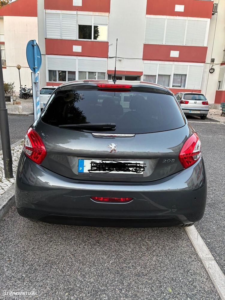 Peugeot 208 - 2