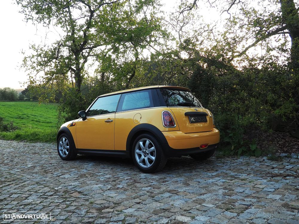 MINI 3 Portas One 1.4 - 15