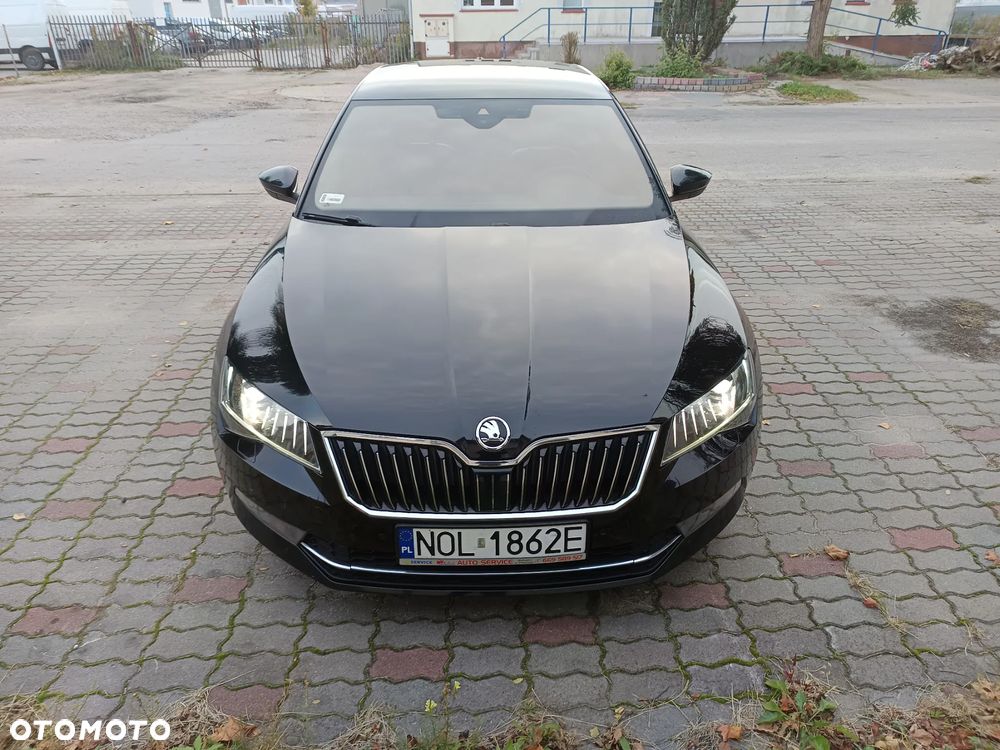 Skoda Superb 2.0 TSI L&K DSG - 30